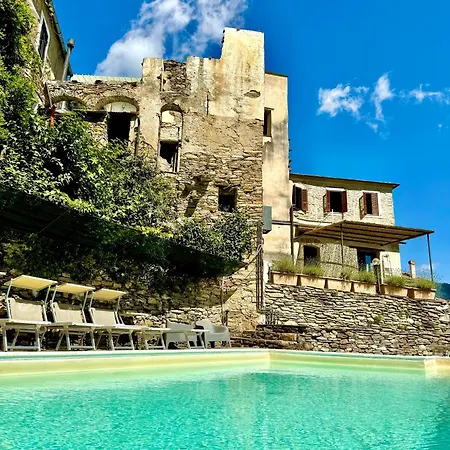 Nyaraló Elegant With Pool *